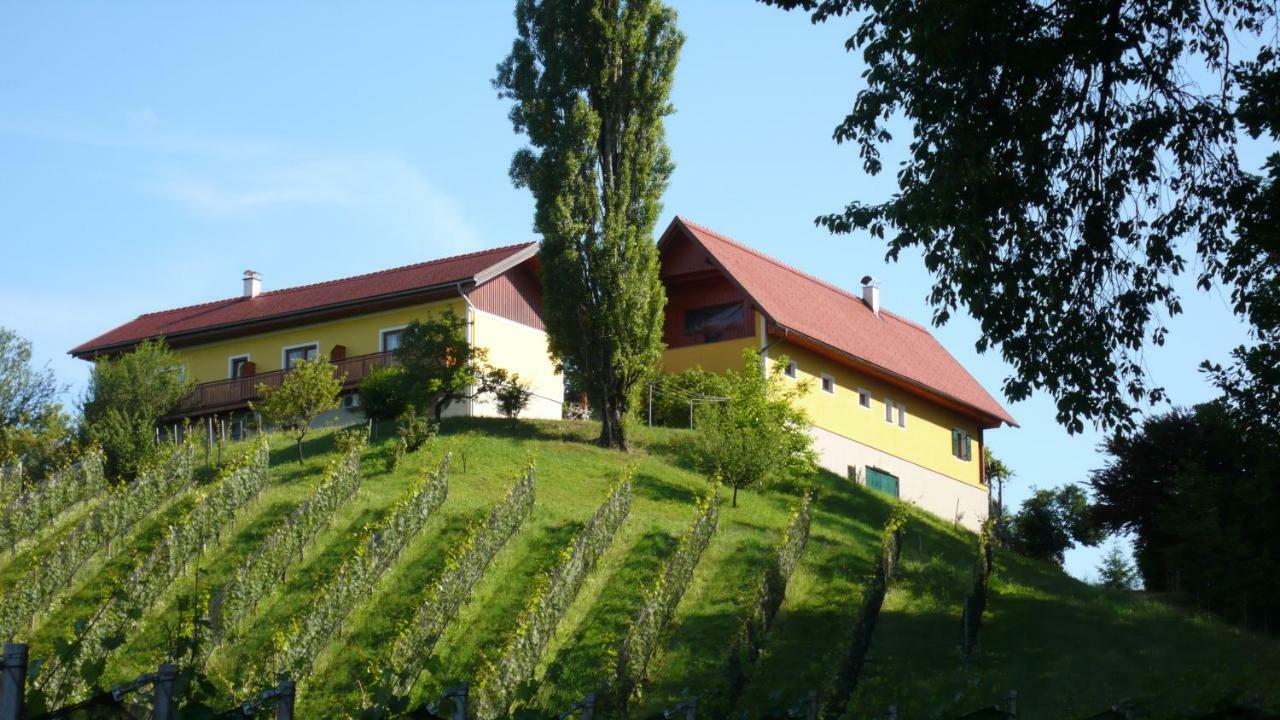 Weingut- Gaestezimmer Marko ลอยช์ชาค ภายนอก รูปภาพ